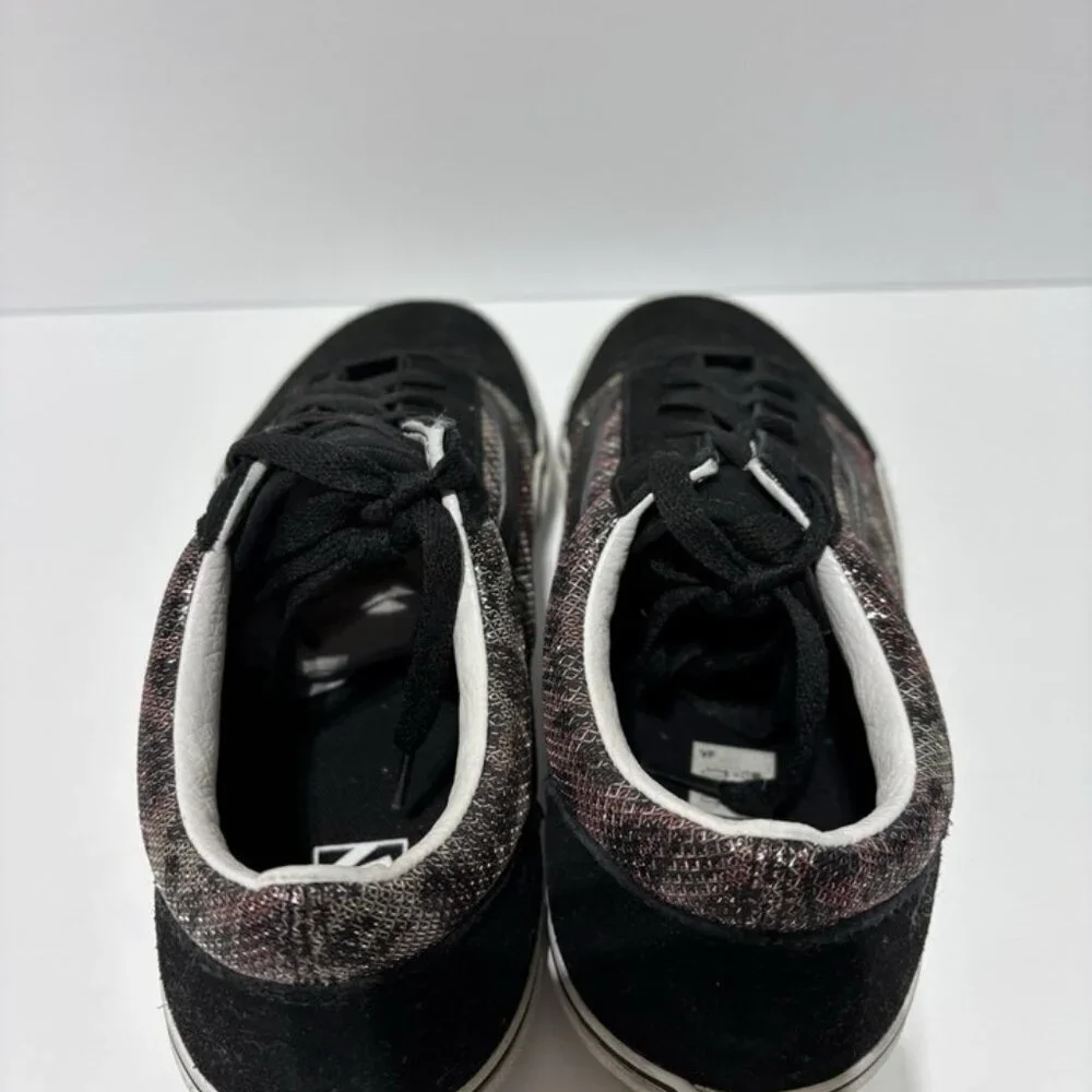 Vans Big Kids’ Old Skool Black Lace-Up Sneakers, Boys’ Size 7 M